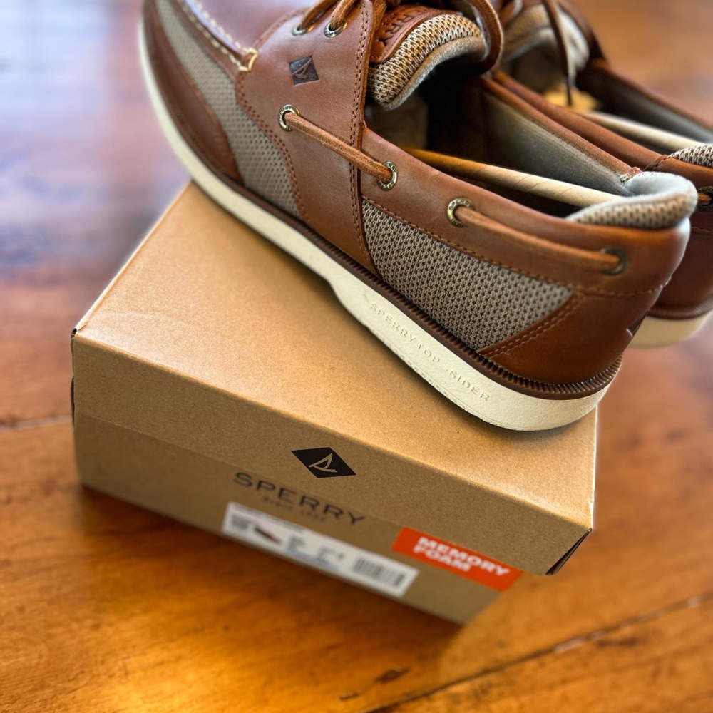 Mens 10.5 Sperry Surveyor 2-Eye Sonora